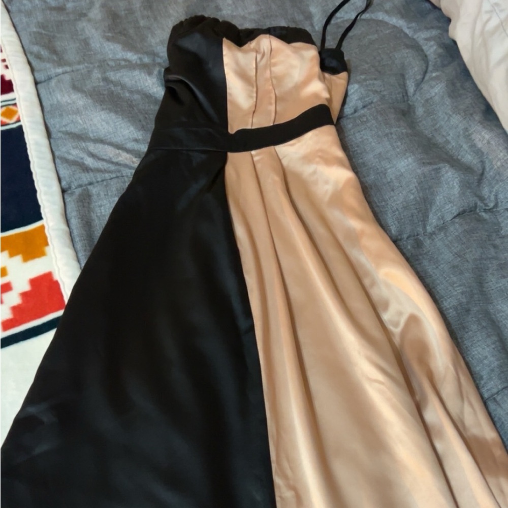 The Limited gold and black sleeveless cocktail dress size 14 women’s.